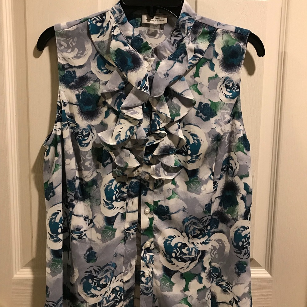 Tahari Ruffle Front Sleeveless Blouse Size M